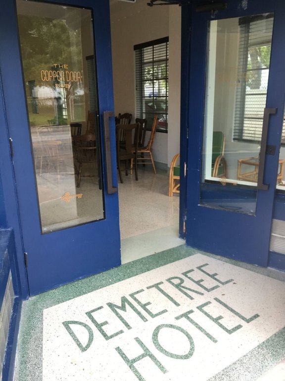 Фото отеля 2