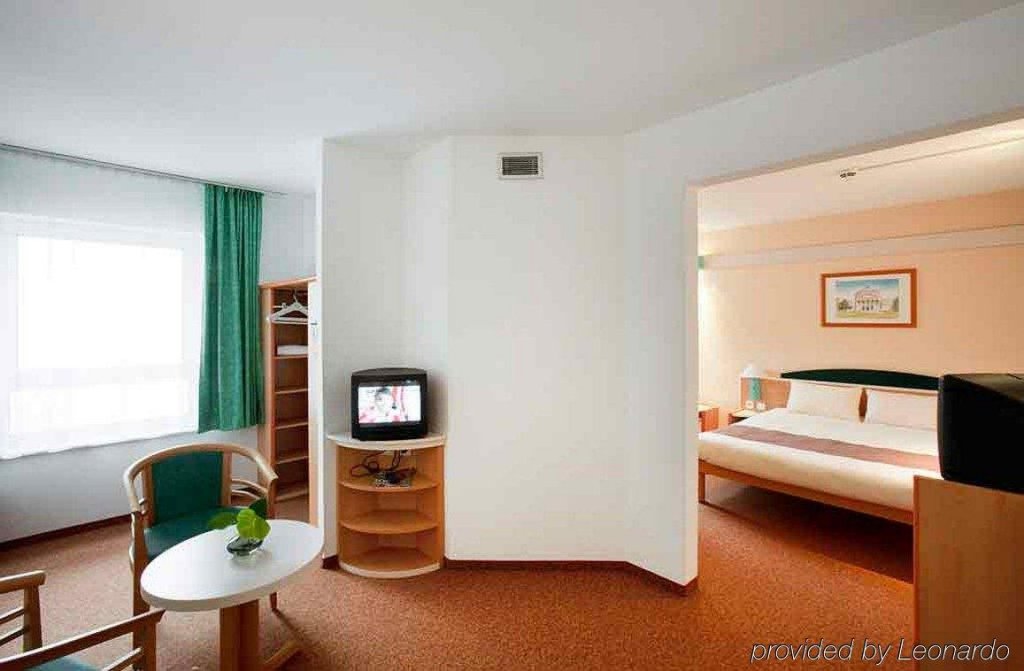 Фото B&b Hotel Bremen-Altstadt