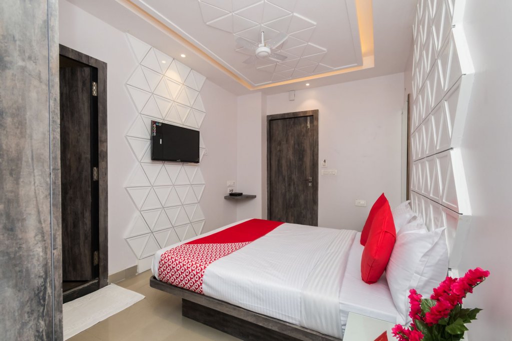 Фото Oyo 10614 Hotel Glassotel