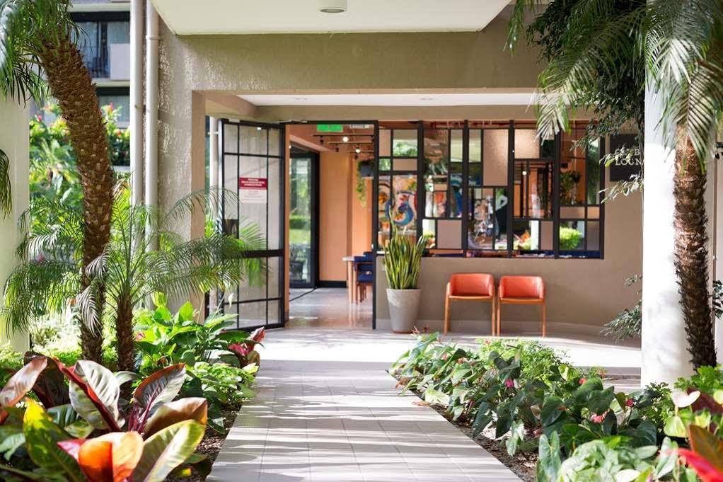 Фото Irazu Hotel & Studios