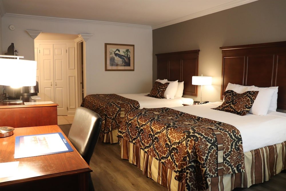 Фото Best Western Plus Westbank