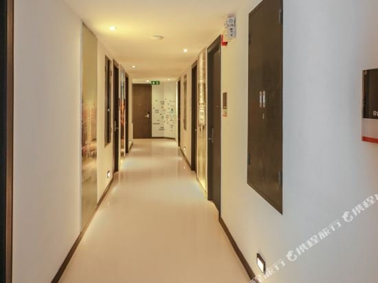 Фото Aim House Bangkok