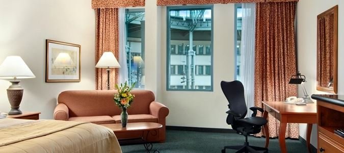 Фото Отель Hilton Austin Airport