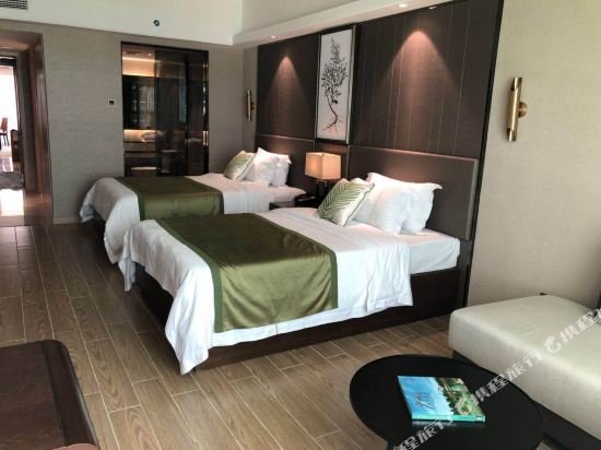 Фото New Pearl River Hotel