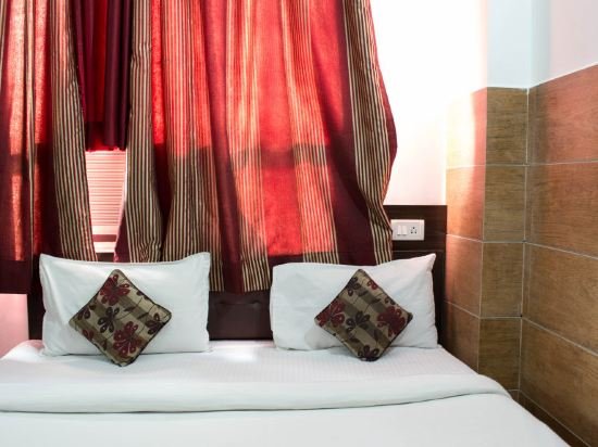 Фото Oyo 9367 Hotel Taj Galaxy