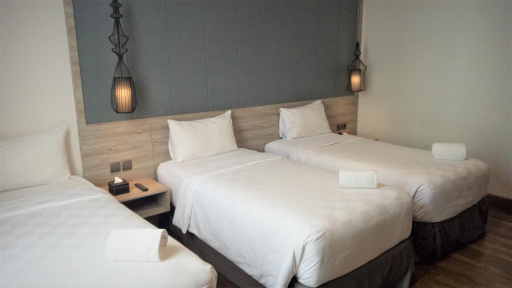 Фото Rivoli Hotel Jakarta