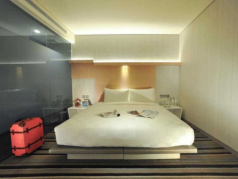 Фото Sparkle Hotel