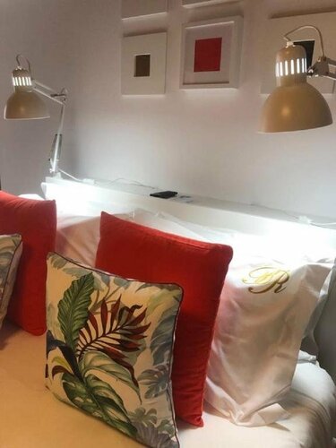 Гостиница Гостевой дом PR Suites в Гимарайнше