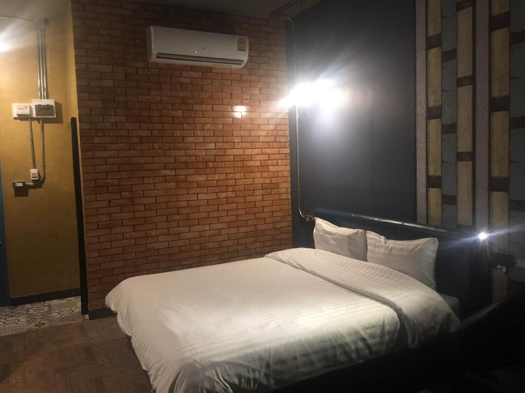 Фото One Beat Vintage & Bistro