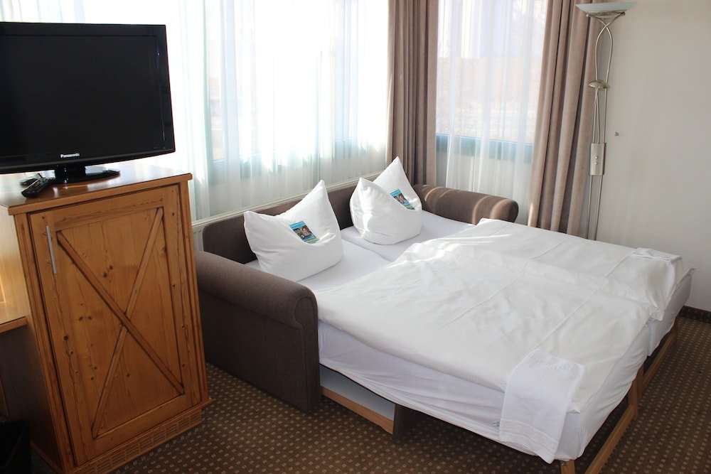 Фото Hotel Landhaus Feckl