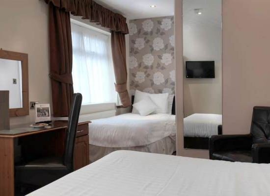 Фото Best Western Manchester Bury Bolholt Country Park Hotel