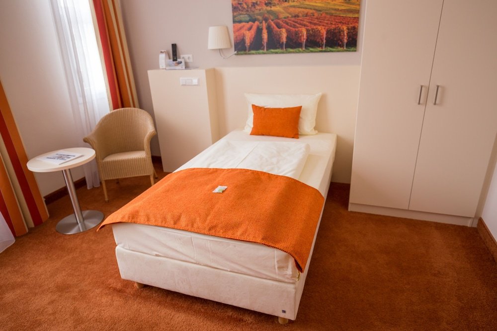 Фото Parkhotel Landau