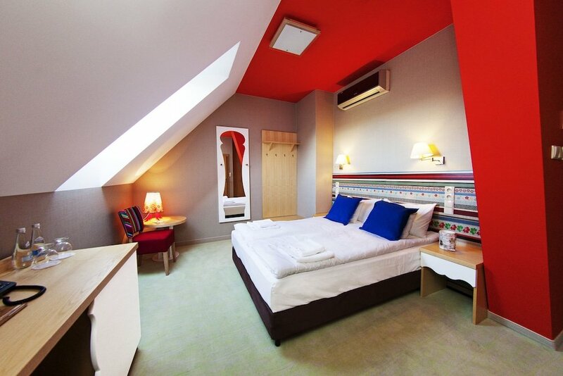 Гостиница Hotel Piwniczna Spa& x26; Conference в Пивнична-Здруй