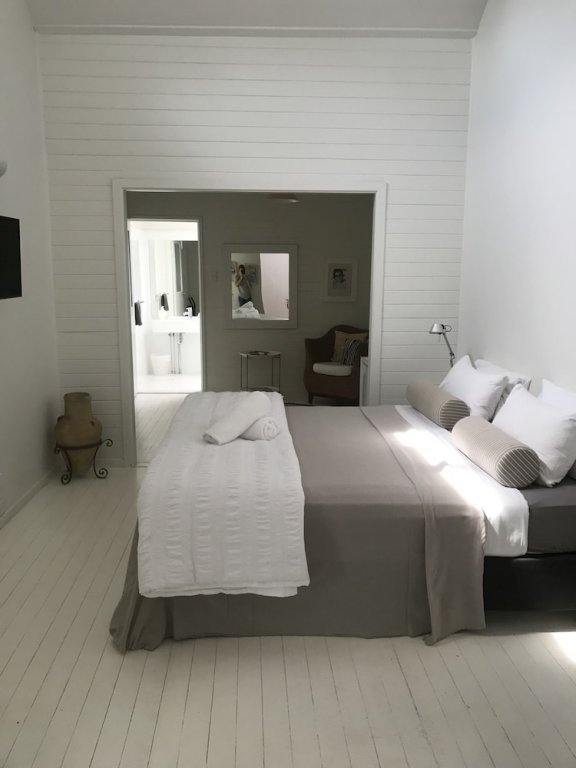 Фото Byron Springs