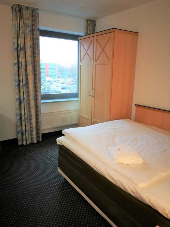 Фото Hotel NearBy