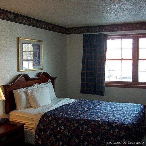 Фото Harbor Winds Hotel