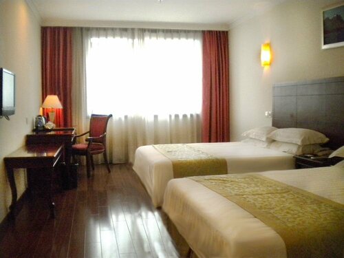 Гостиница Hanting Hotel Shanghai Caohejing Yishan Road в Шанхае