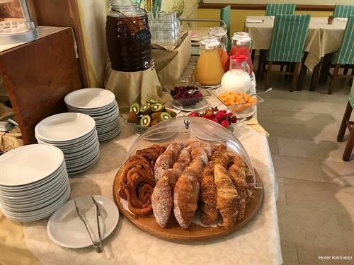 Фото Hotel Kennedy