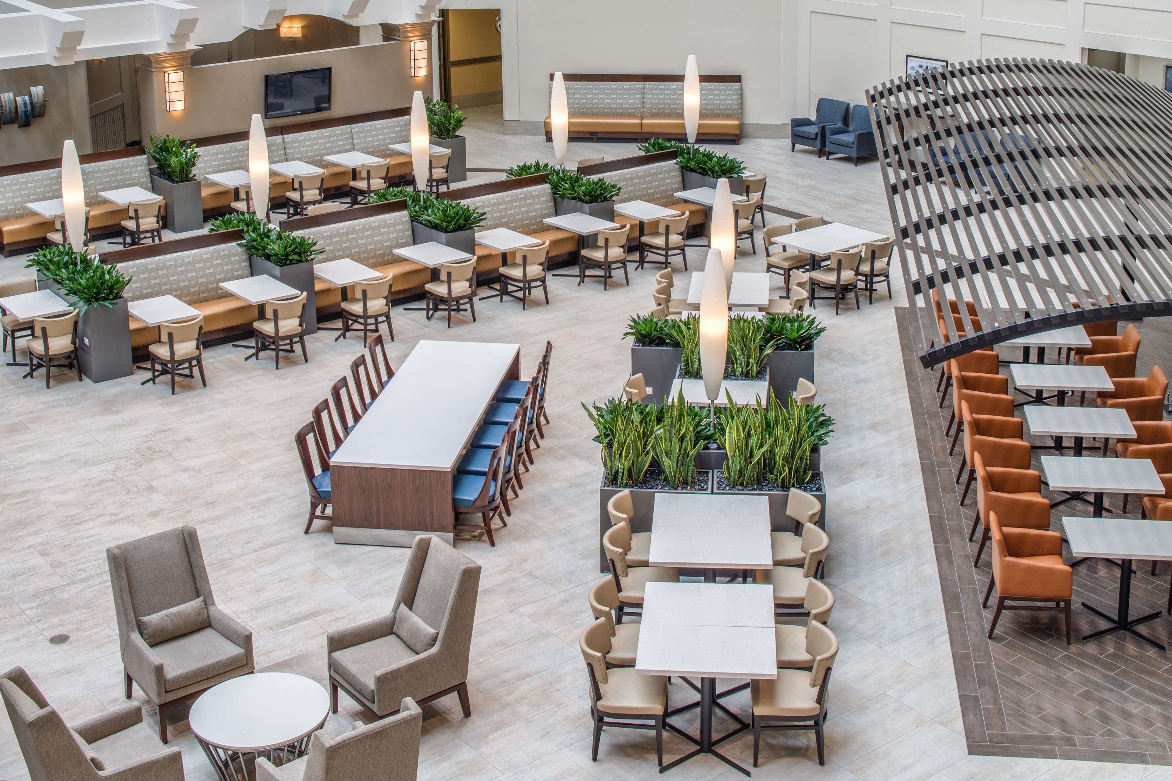 Фото Embassy Suites by Hilton Seattle Tacoma International Airport