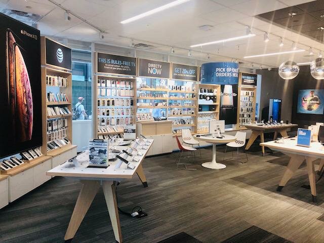 Mobile phone store At&t Store, New York, photo