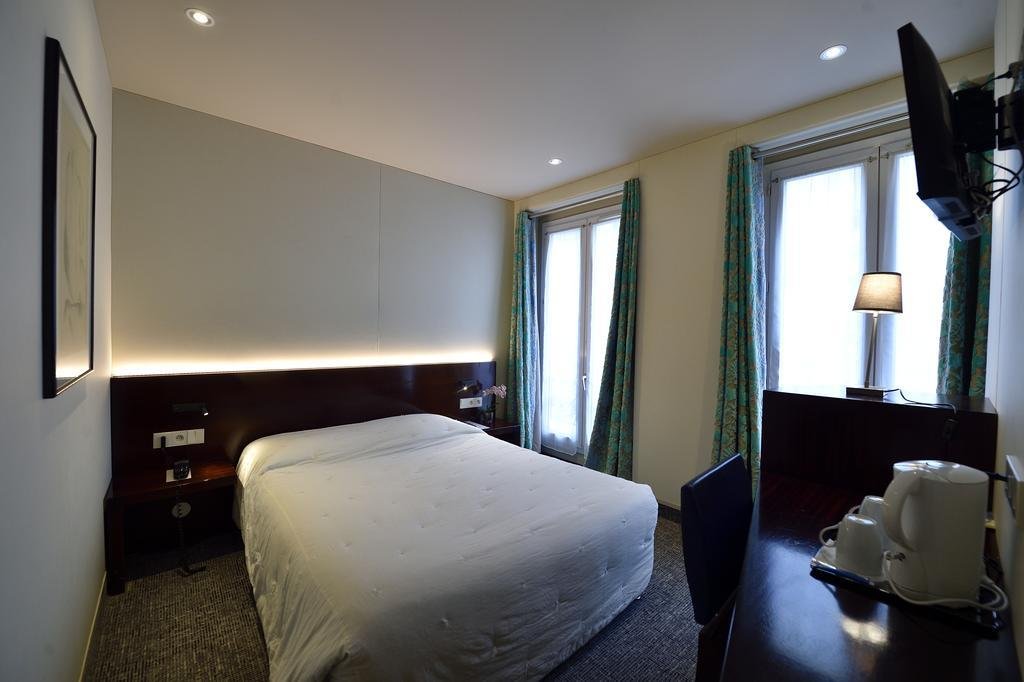 Фото Hotel Bonsoir Madame