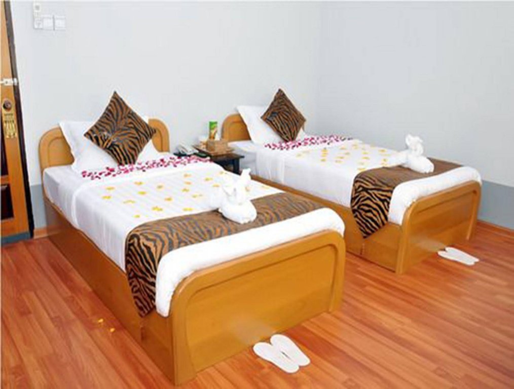 Фото Royal Tulip Hotel