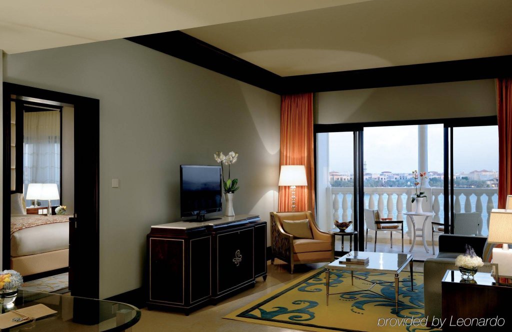 Фото The Ritz Carlton Abu Dhabi Grand Canal