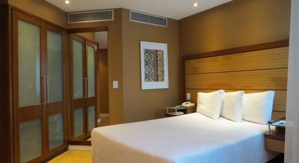 Фото Bourbon Ibirapuera Convention Hotel