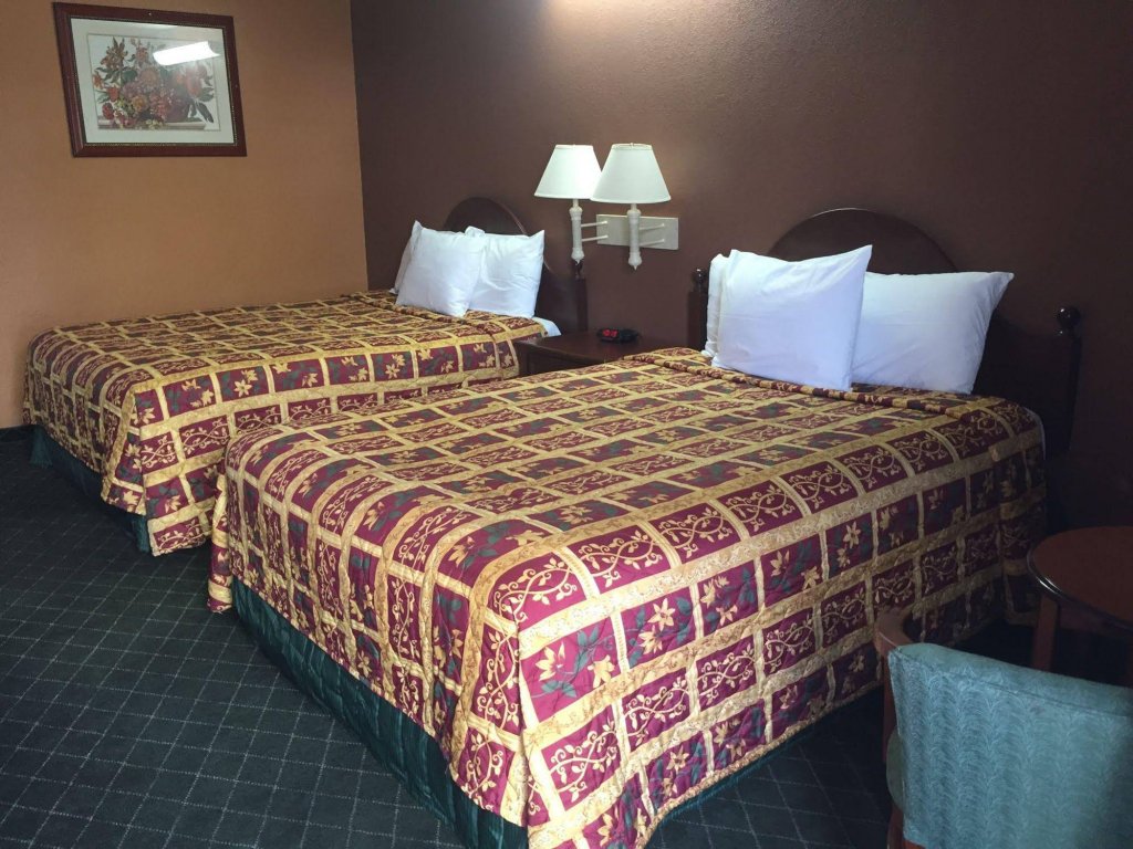 Фото New Corral Motel