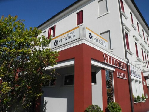 Гостиница Vittoria Hotel