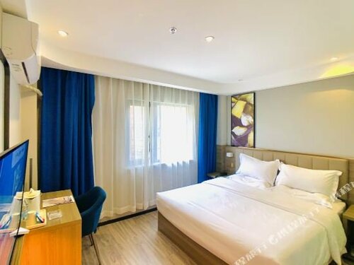 Гостиница 7 Days Inn Kunming East Station Juhua Village Branch в Куньмине