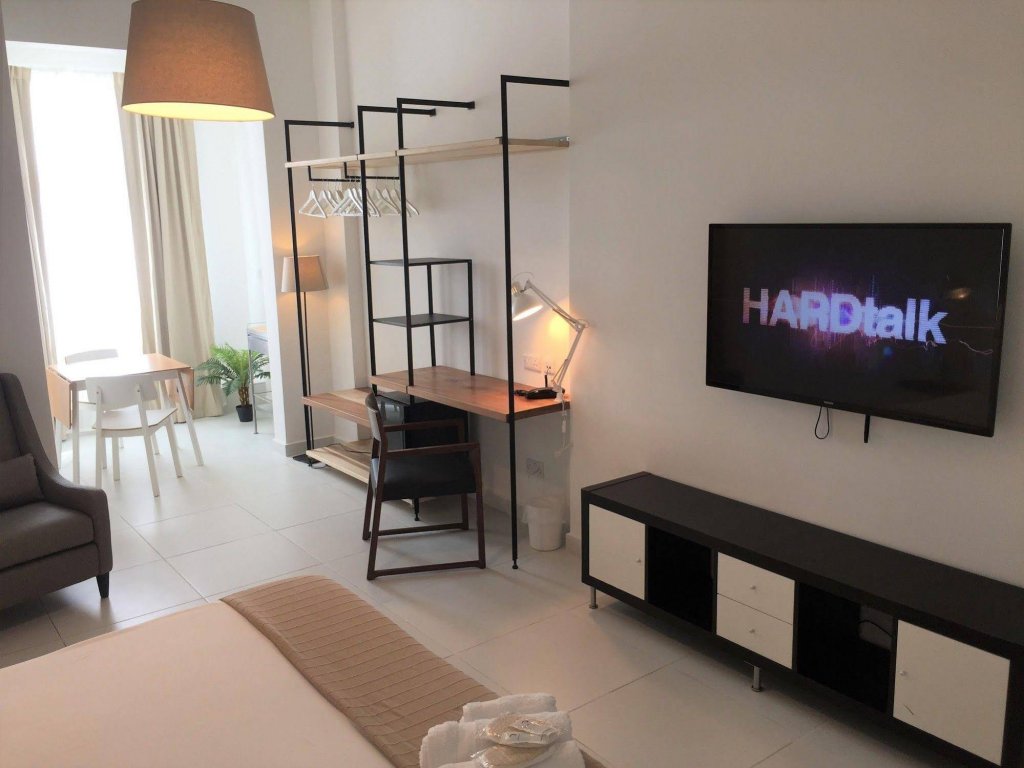 Фото Two Pillows Boutique Hostel