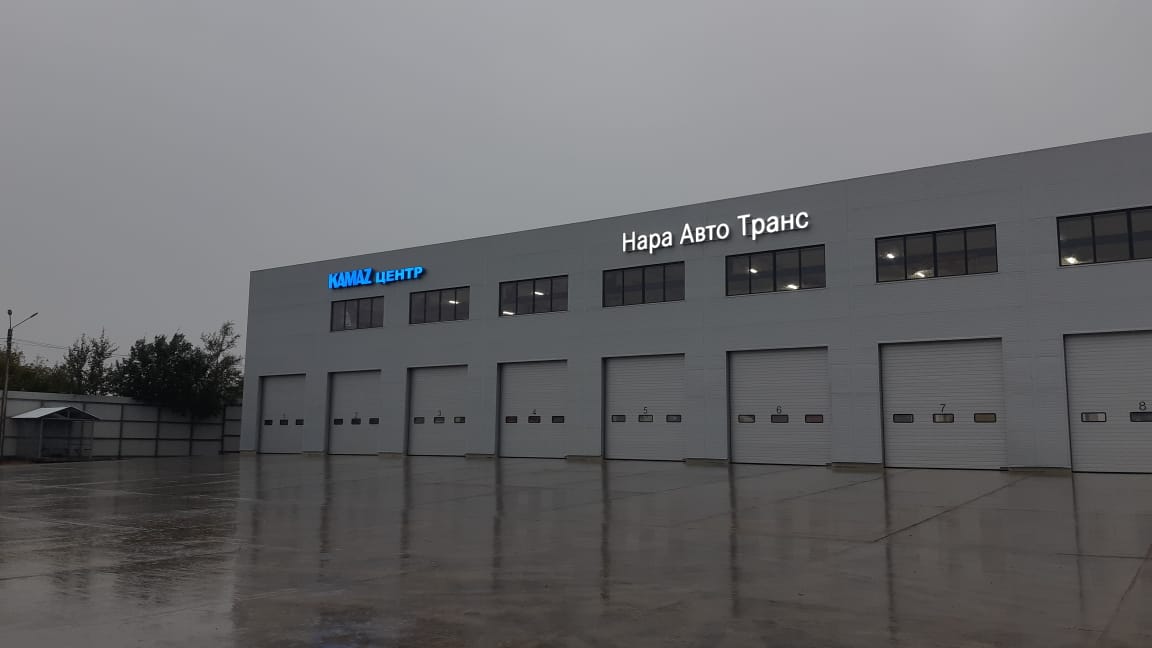 Порно қыздар бір-бірінің тілін сорып алады