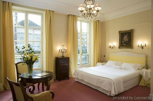 Гостиница Hotel d'Europe в Авиньоне