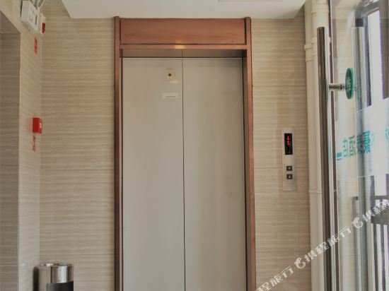 Фото GreenTree Inn GuiLin LinGui District JinShan Square JinShui Road Express Hotel