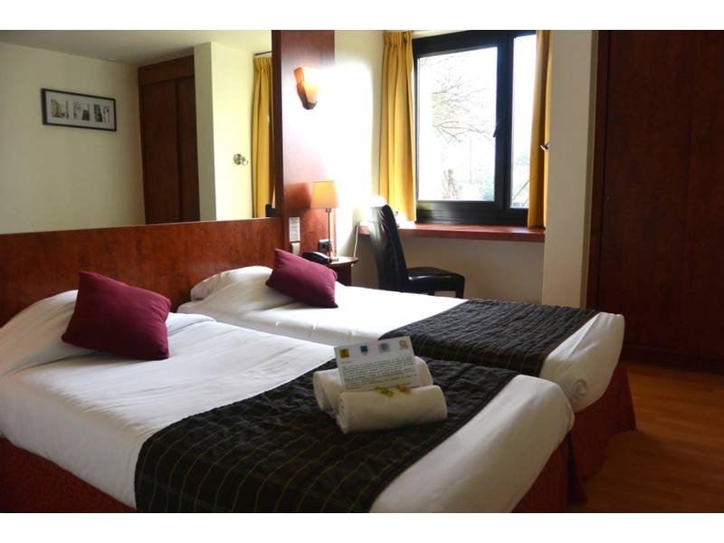 Фото Logis Hotel Restaurant des Acacias Lille Tourcoing