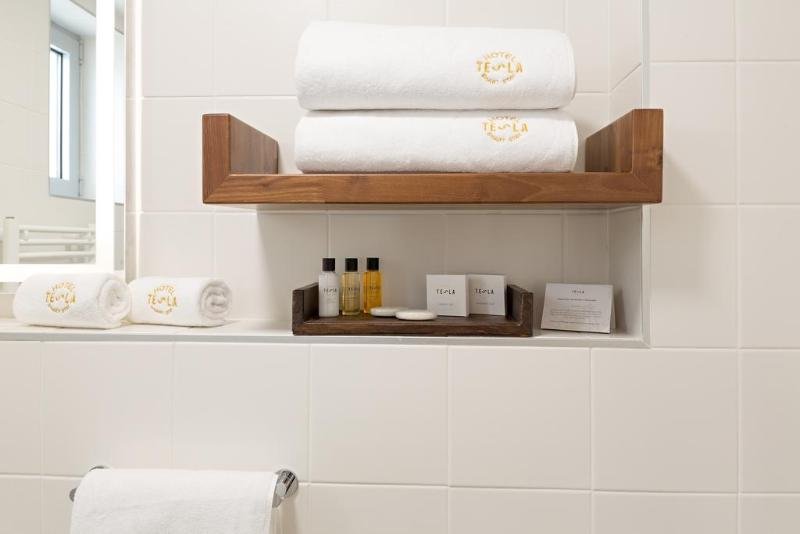 Фото Hotel Tesla Smart Stay