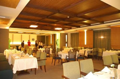 Фото Hotel Majestic Grand