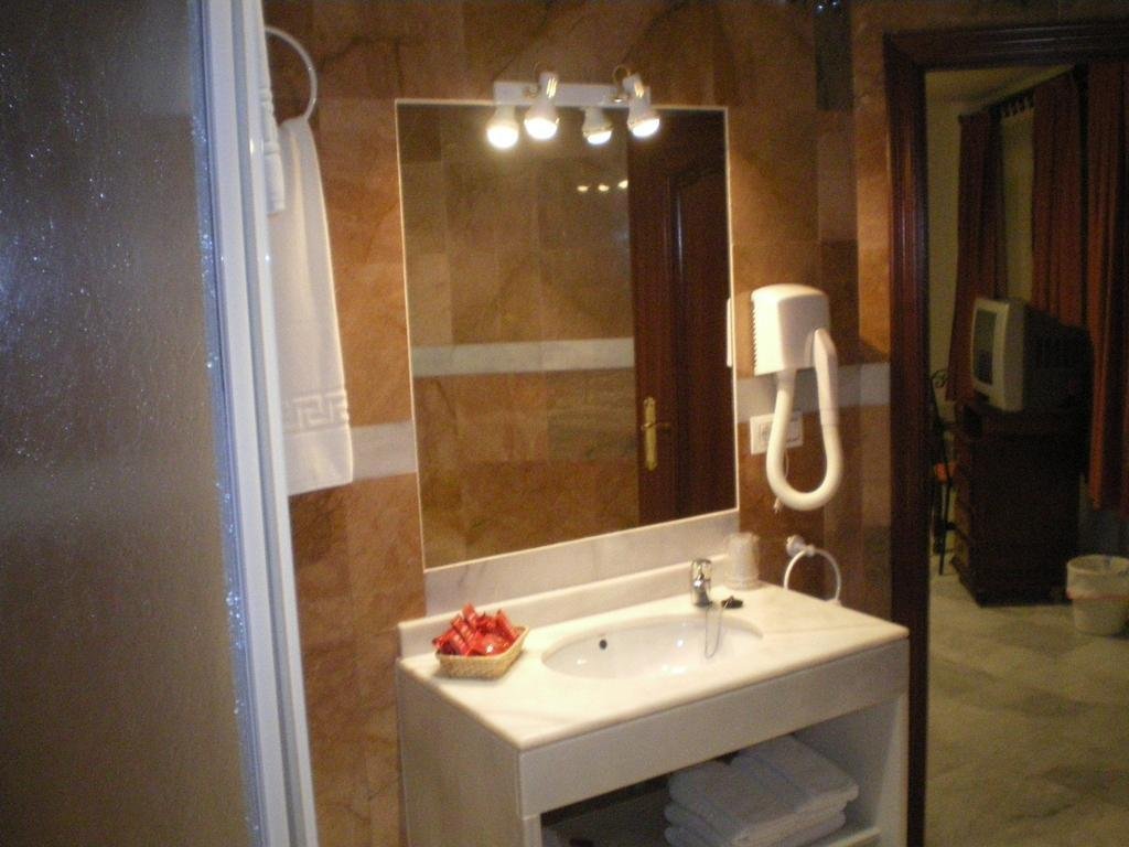 Фото Hotel La Parrita