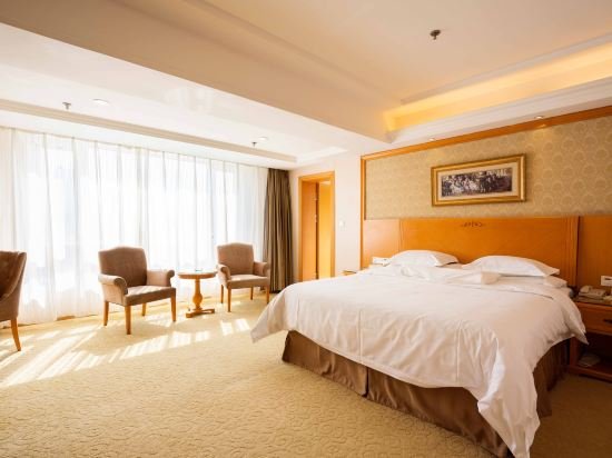 Фото Vienna International Hotel Shenyang Railway Station Branch