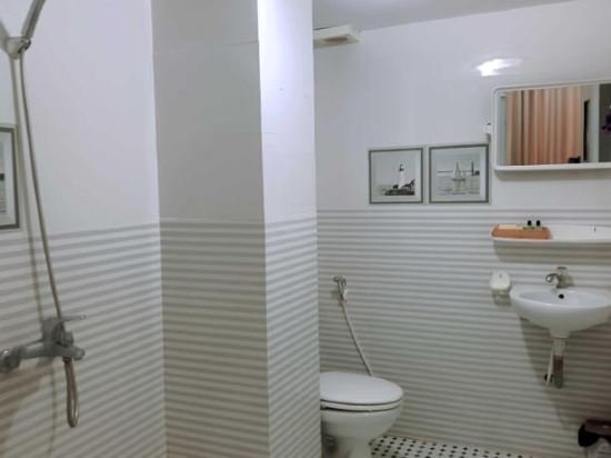 Фото Ngoc Huong Hotel