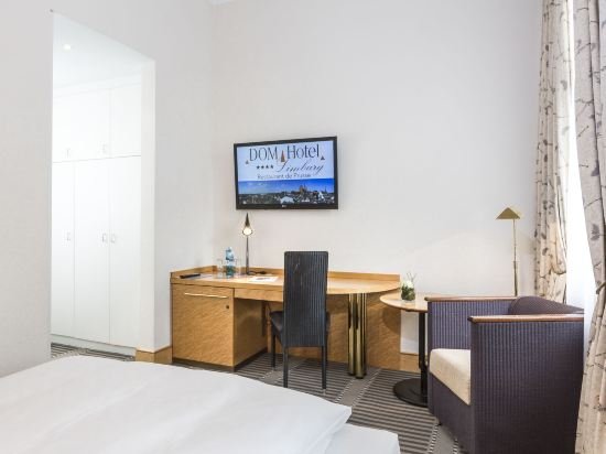 Фото Dom Hotel Limburg