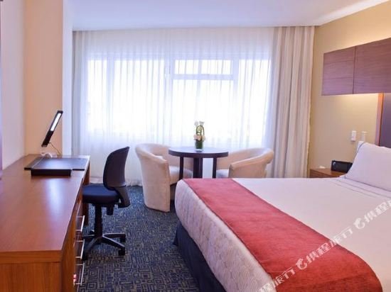 Фото TRYP by Wyndham Guayaquil Airport