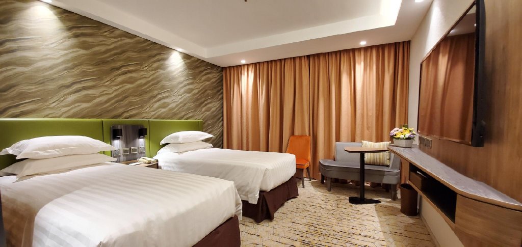 Фото Wharney Hotel