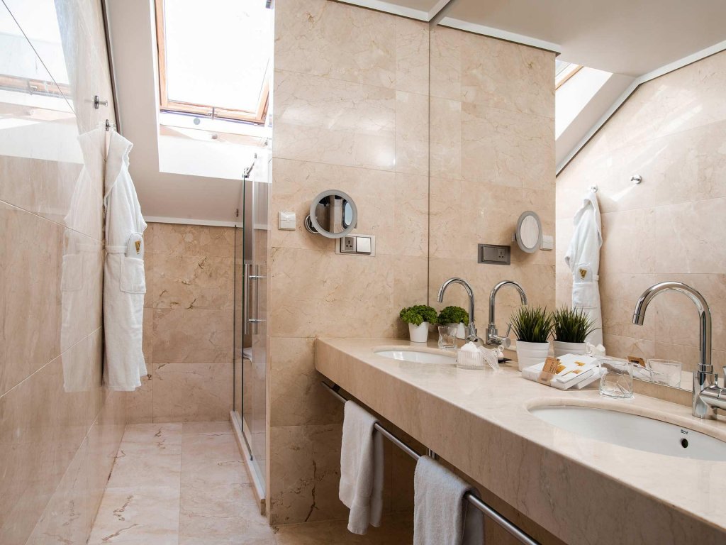 Фото The First One Madrid Preciados