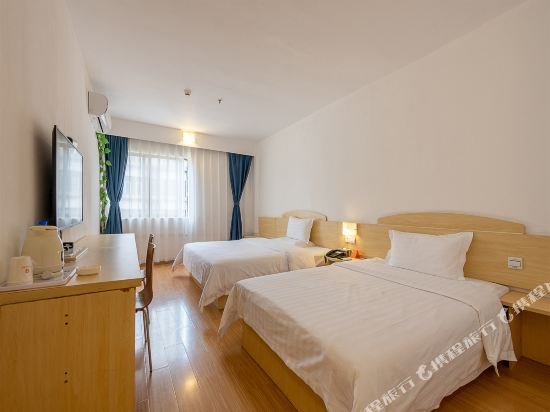 Фото 7 Days Inn Foshan Temple Baihua Squrare Branch