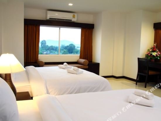 Фото The White Pearl Hotel