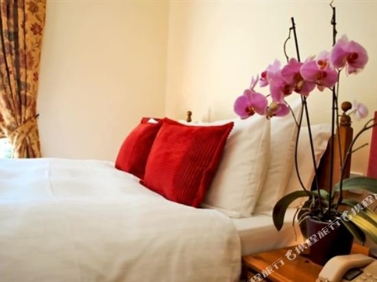 Фото Waterloo Lodge