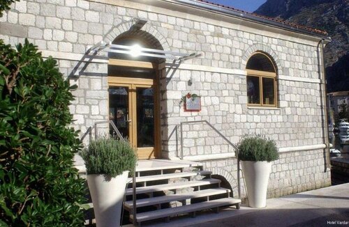 Внешний вид отеля Hotel Vardar в Которе, фото 5