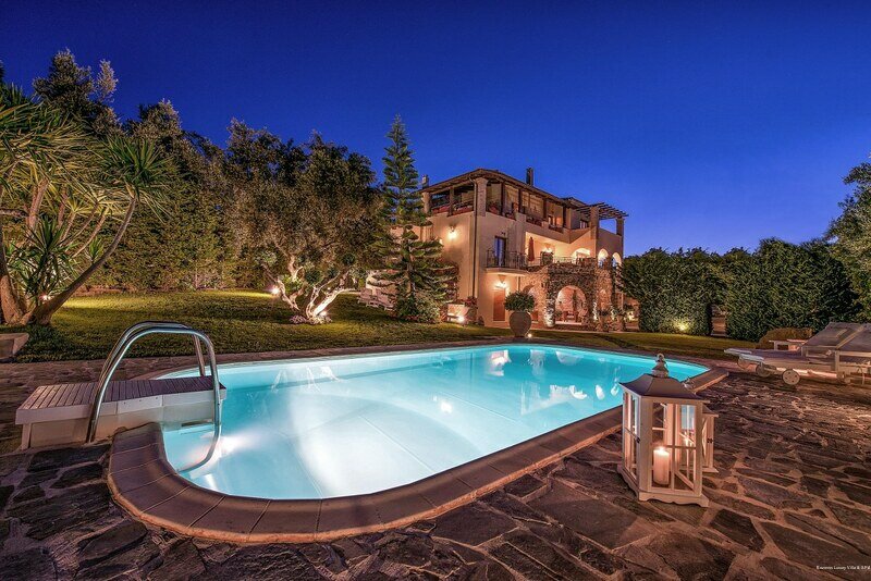 Гостиница Bozonos Luxury Villa & SPA